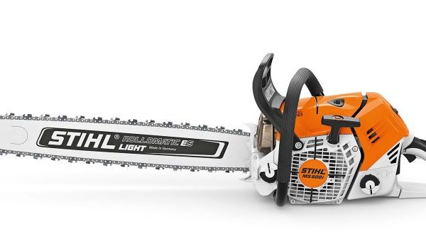 STIHL MS 500i avec un guide Rollo ES